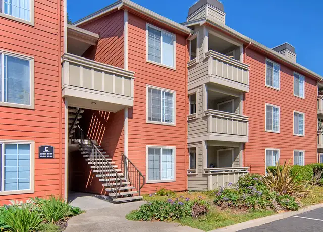 Photo of 440 Dixon Landing Rd, Milpitas, CA 95035