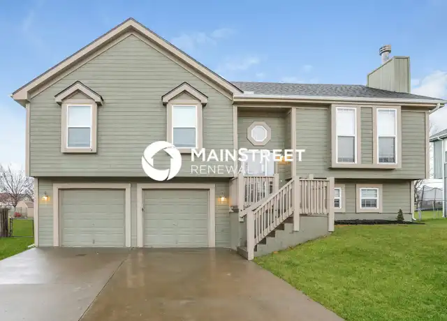 Property at 1702 Briarwood Ln, Excelsior Springs, MO, 64024, 3 beds, 2 baths, [object Object]