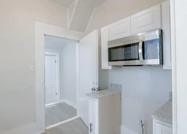 Property at 1155 New Saint Francis St Unit 1, Mobile, AL, 36604, 2 beds, 1 bath, [object Object]