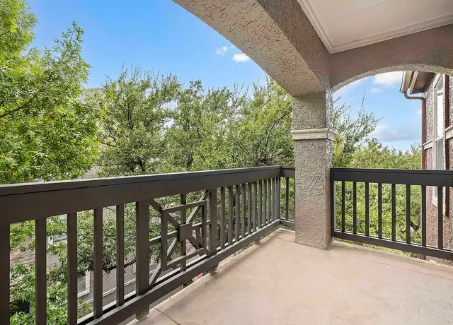 Photo of 8001 N MacArthur Blvd, Irving, TX 75063