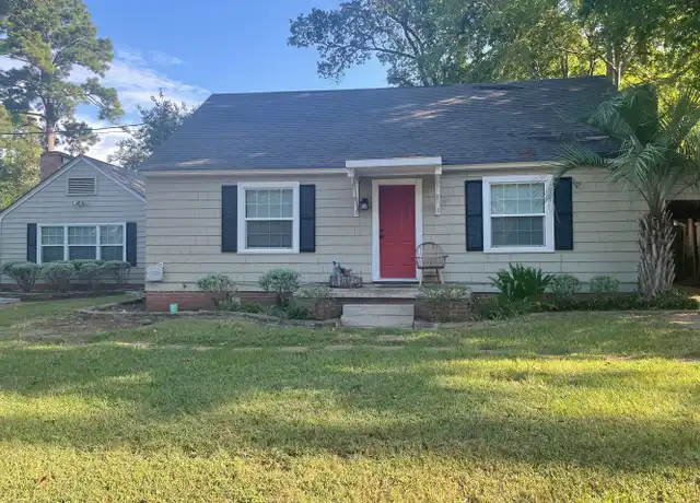 Property at 218 Travis St, Nacogdoches, TX, 75965, 4 beds, 2 baths, [object Object]