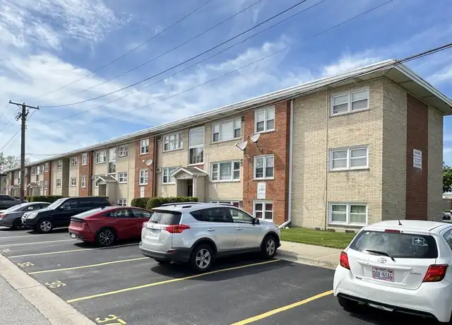 Property at 9605 Ivanhoe Ave Unit 21, Schiller Park, IL, 60176, 1 bed, 1 bath, [object Object]