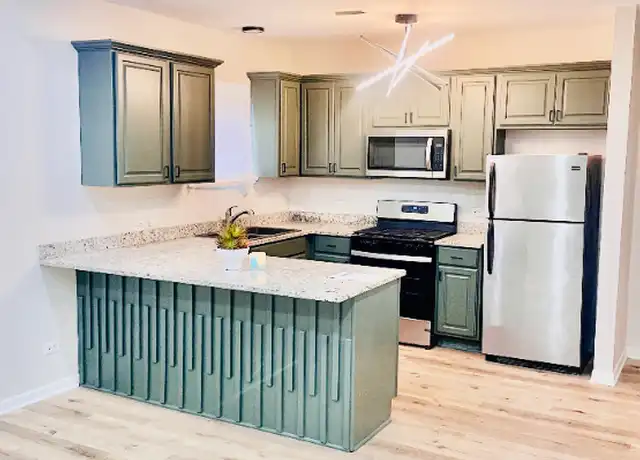 Property at 6439 S Saint Lawrence Ave, Chicago, IL, 60637, 3 beds, 2 baths, [object Object]