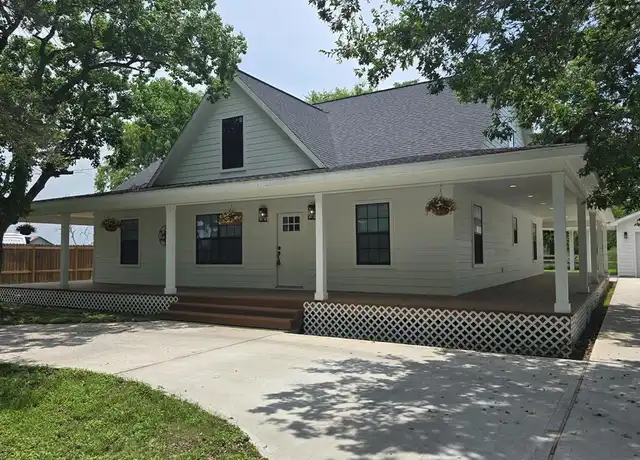 Property at 1585 County Road 237, Ganado, TX, 77962, 4 beds, 2 baths, [object Object]