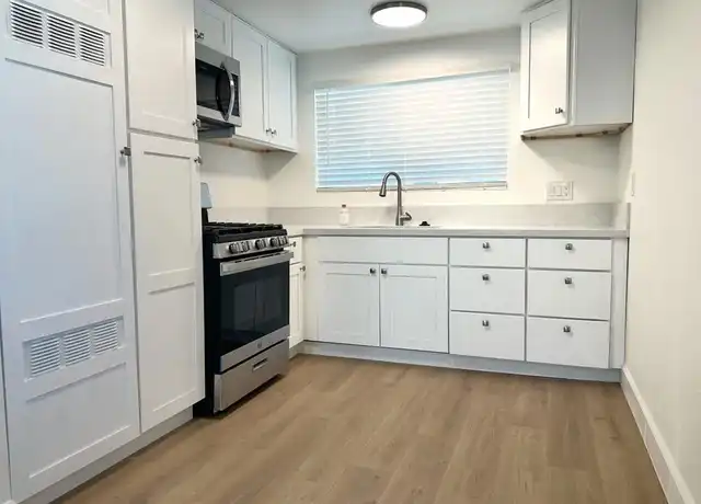 Property at 717 W Provential Dr Unit D, Anaheim, CA, 92805, 2 beds, 1 bath, [object Object]