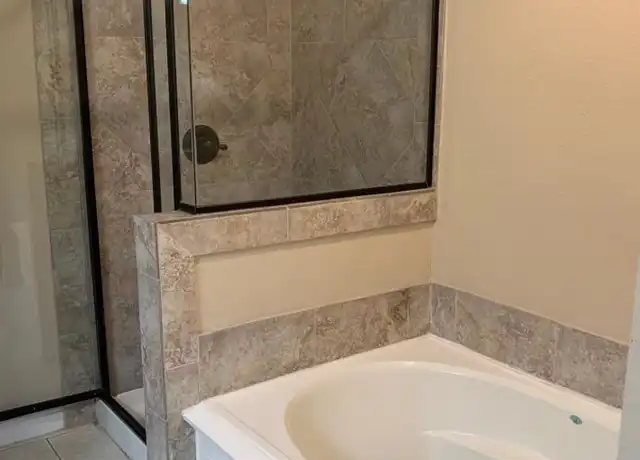 Property at 1305 Halcyon Pl, Dallas, TX, 75206, 2 beds, 2.5 baths, [object Object]