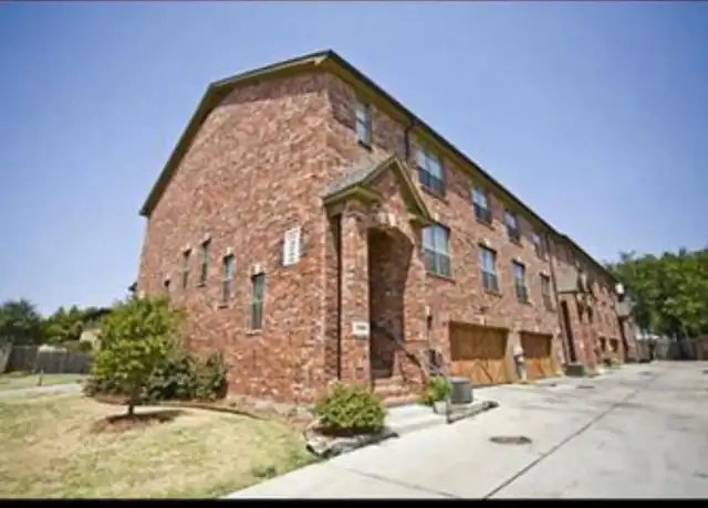 Property at 1305 Halcyon Pl, Dallas, TX, 75206, 2 beds, 2.5 baths, [object Object]
