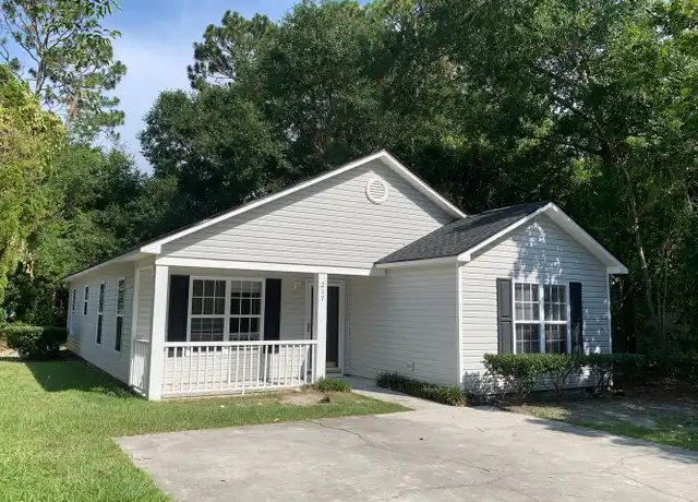 Property at 217 Charter Dr, Wilmington, NC, 28403, 3 beds, 2 baths, [object Object]