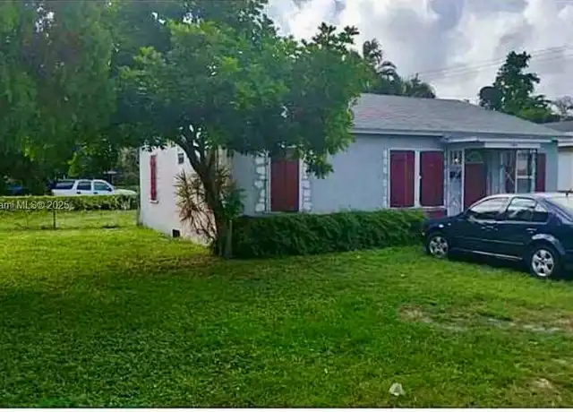 Property at 1958 Thomas St Unit 1958, Hollywood, FL, 33020, 3 beds, 2 baths, [object Object]