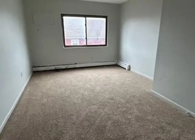 Property at 3250 E 49th St Unit 10, Cleveland, OH, 44127, 2 beds, 1 bath, [object Object]