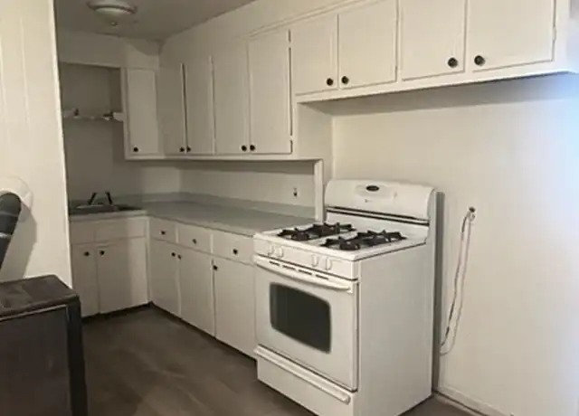 Property at 159 Nashua St Unit 3, Fall River, MA, 02721, 1 bed, 1 bath, [object Object]