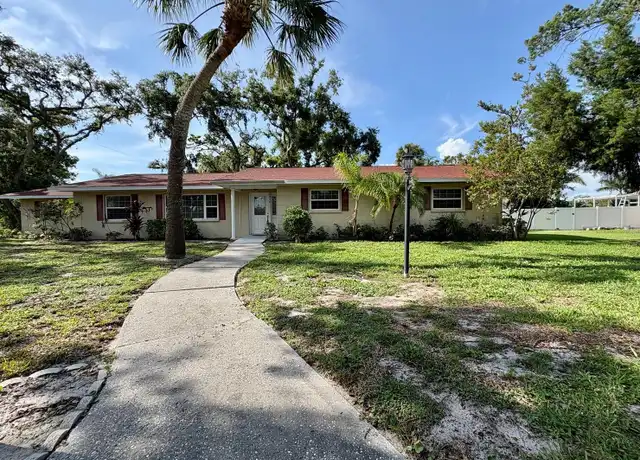 Property at 2012 5th St W, Palmetto, FL, 34221, 4 beds, 2 baths, [object Object]