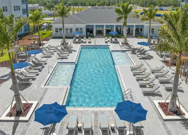 Photo of 9720 Beaming Rd, Venice, FL 34292