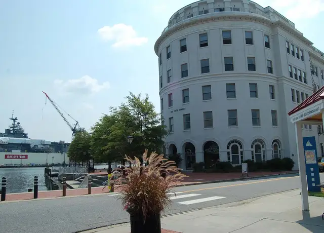 Photo of 1 High St, Portsmouth, VA 23704