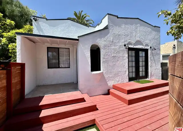 Property at 2927 S West View St, Los Angeles, CA, 90016, 3 beds, 1 bath, [object Object]