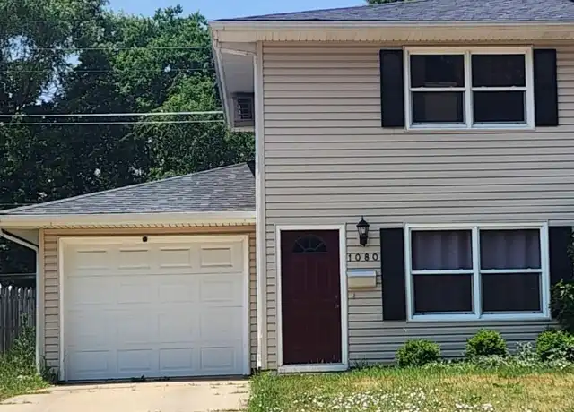 Property at 1080 N Highland Ave, Aurora, IL, 60506, 2 beds, 1.5 baths, [object Object]
