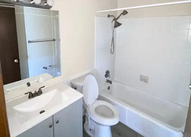Property at 4601 Independence Ave N Unit 303, Minneapolis, MN, 55428, 2 beds, 1.5 baths, [object Object]