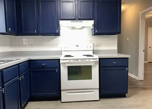 Property at 525 W Pleasant Ln #3, Lombard, IL, 60148, 3 beds, 1.5 baths, [object Object]