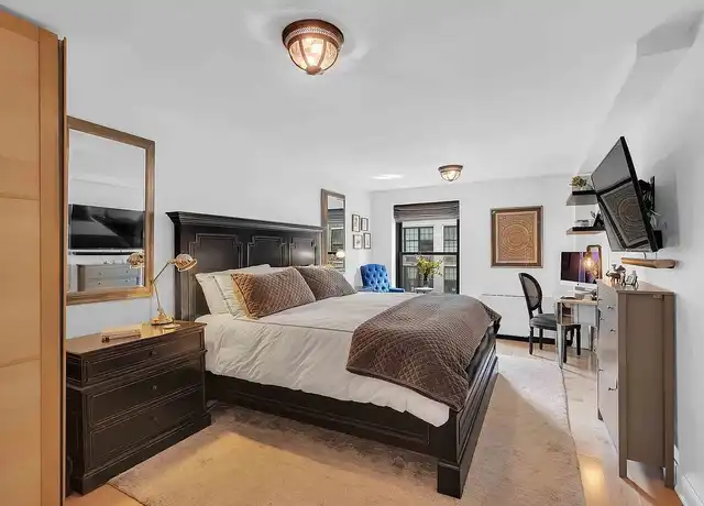 Property at 808 Broadway Unit 7C, New York, NY, 10003, 3 beds, 2 baths, [object Object]