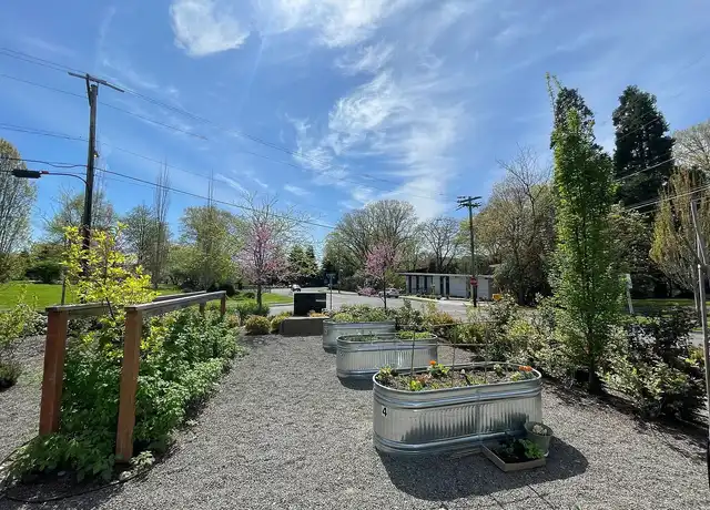 Property at Park Hamlin - 2323 SE Harrison - 2323 SE Harrison St, Milwaukie, OR, 97222, 1 bed, 1 bath, [object Object]
