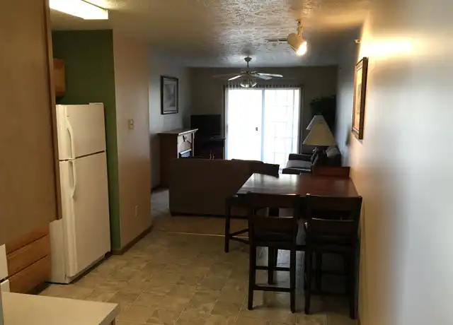 Property at 1211 Vista del Rio Dr, Morgantown, WV, 26508, 2 beds, 2 baths, [object Object]