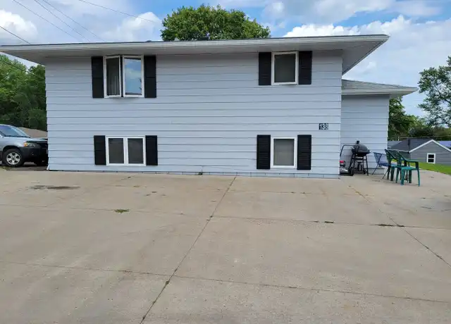 Property at 138 Bay St Apt 5, Ellsworth, WI, 54011, 2 beds, 1 bath, [object Object]