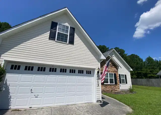 Property at 2013 Wt Whitehead Dr, Jacksonville, NC, 28546, 4 beds, 2 baths, [object Object]