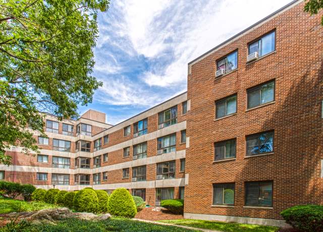Apartments In West Roxbury