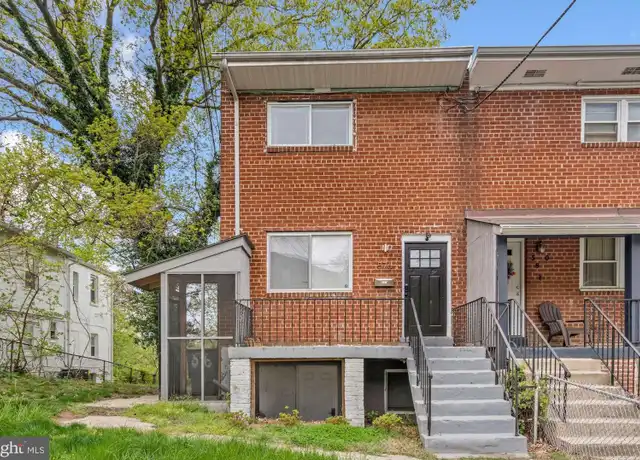 Property at 576 49th Pl NE, Washington, DC, 20019, 5 beds, 2 baths, [object Object]