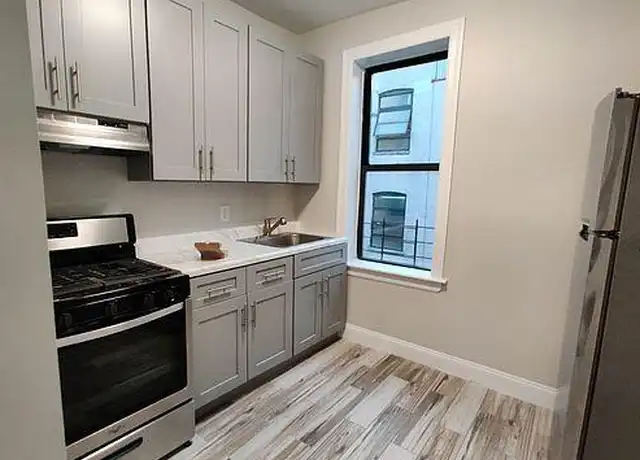 Property at 846 Beck St, Bronx, NY, 10459, 3 beds, 1 bath, [object Object]