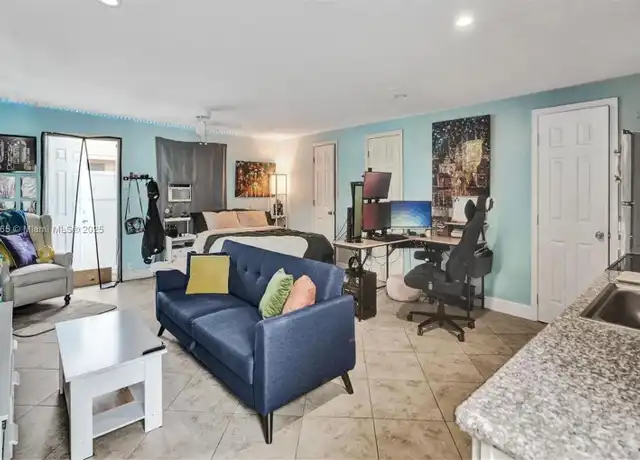 Property at 1041 NE 9th Ave Unit A1, Fort Lauderdale, FL, 33304, 0 beds, 1 bath, [object Object]