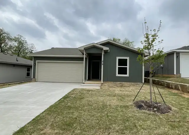 Property at 414 W Munson St, Denison, TX, 75020, 3 beds, 2 baths, [object Object]