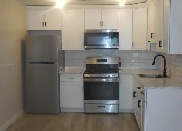 Property at 67 E Main St Unit 2B, Walden, NY, 12586, 2 beds, 1 bath, [object Object]