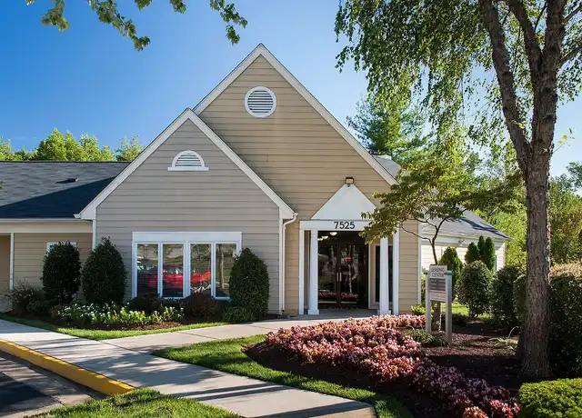 Property at 7525 Woodside Ln, Lorton, VA, 22079, 1-3 bed, 1-2 bath, [object Object]