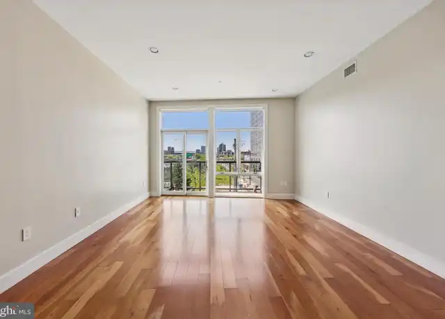 Property at 601 N 2nd St Unit 206, Philadelphia, PA, 19123, 1 bed, 1 bath, [object Object]