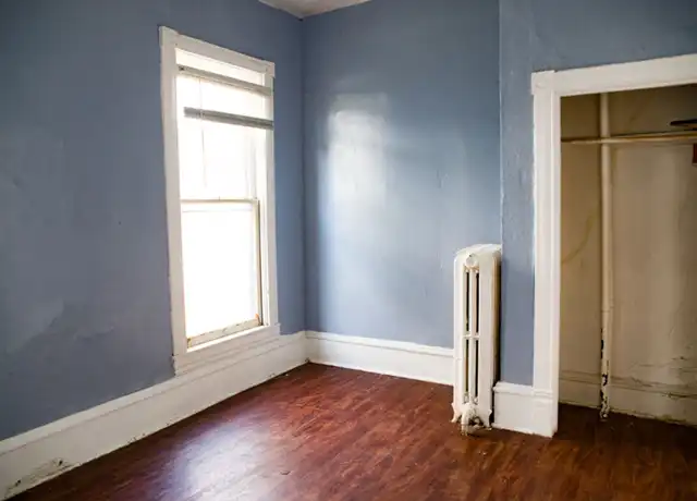 Property at 524 SE 8th Ave Unit 1, Minneapolis, MN, 55414, 3 beds, 1 bath, [object Object]