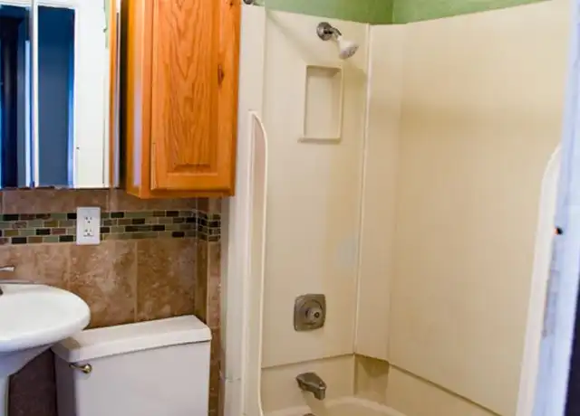 Property at 524 SE 8th Ave Unit 1, Minneapolis, MN, 55414, 3 beds, 1 bath, [object Object]
