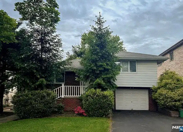 Property at 2 Rossett St, Englewood Cliffs, NJ, 07632, 4 beds, 2 baths, [object Object]