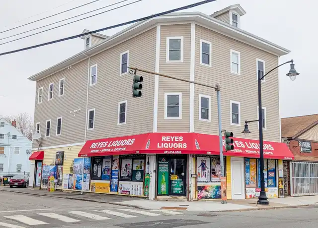 Property at 1187 Westminster St Unit 4, Providence, RI, 02909, 3 beds, 1 bath, [object Object]