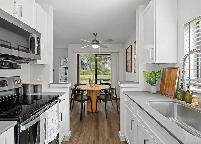 Property at The Lakes Apartments - 14710 NE 40th St, Bellevue, WA, 98007, 1-2 bed, 1-2 bath, [object Object]