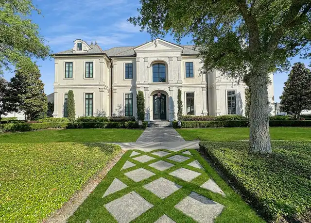 Property at 12 Royal Palm Blvd, Kenner, LA, 70065, 5 beds, 5.5 baths, [object Object]
