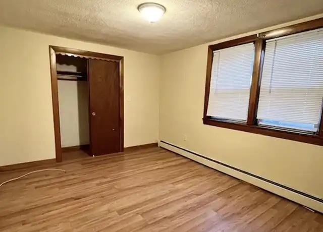 Property at 100 Readville St Unit 1, Hyde Park, MA, 02136, 1 bed, 1 bath, [object Object]