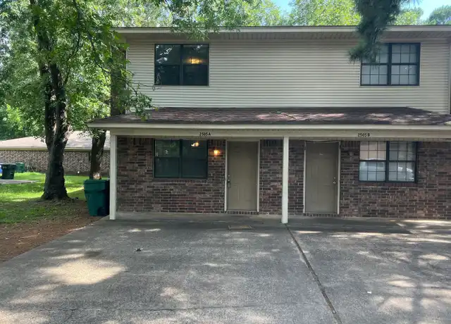 Property at 2505 Simms St, Conway, AR, 72034, 2 beds, 1.5 baths, [object Object]