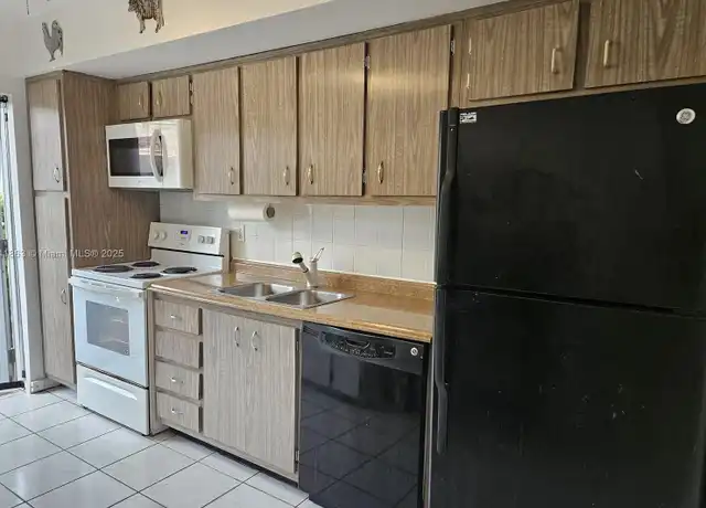 Property at 1400 N 16th Ave Unit 1400, Hollywood, FL, 33020, 2 beds, 2 baths, [object Object]