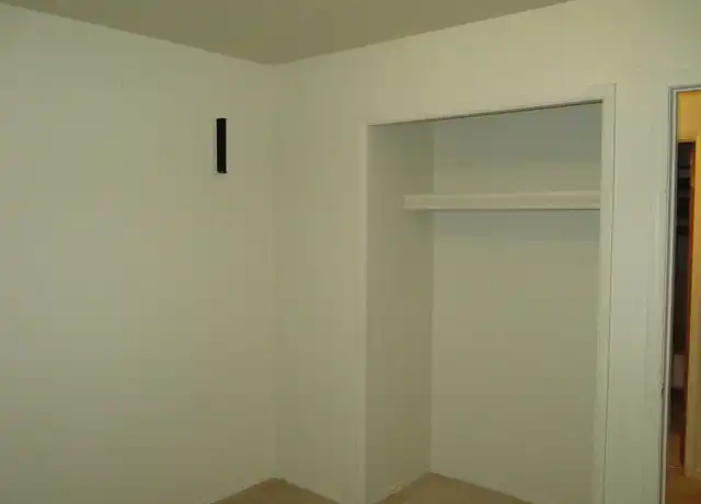Property at 4736 Lowcroft Ave, Lansing, MI, 48910, 3 beds, 1 bath, [object Object]