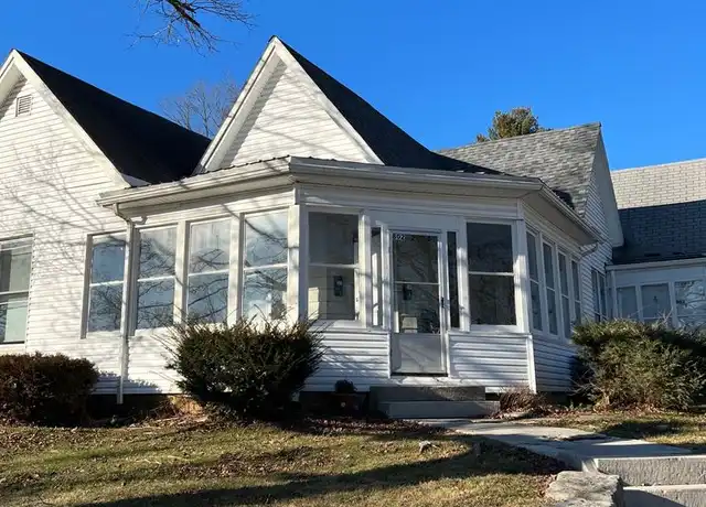 Property at 802 W 7th St Unit 3, Bloomington, IN, 47404, 1 bed, 1 bath, [object Object]