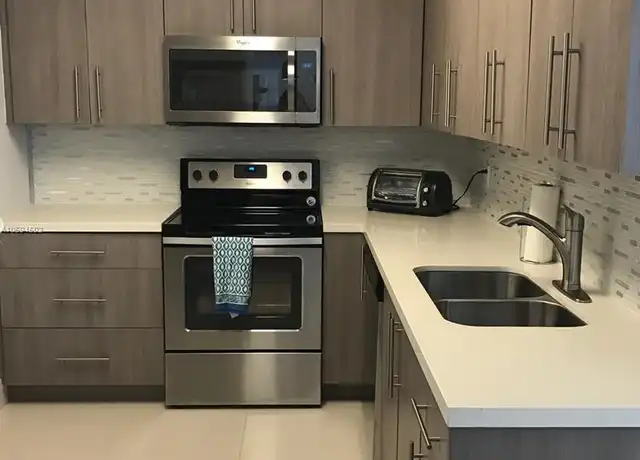 Property at 3801 S Ocean Dr Unit 10V, Hollywood, FL, 33019, 2 beds, 2 baths, [object Object]