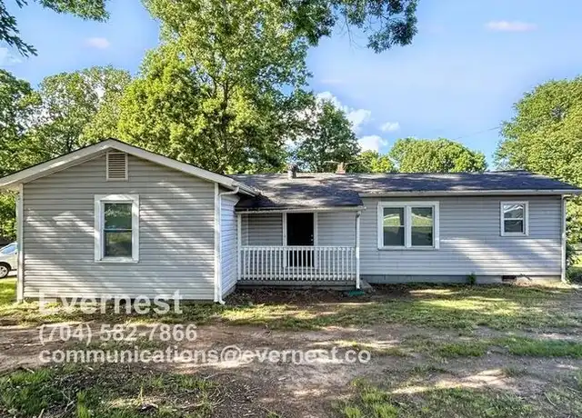 Property at 108 Cornelius Rd, Mooresville, NC, 28117, 3 beds, 2 baths, [object Object]