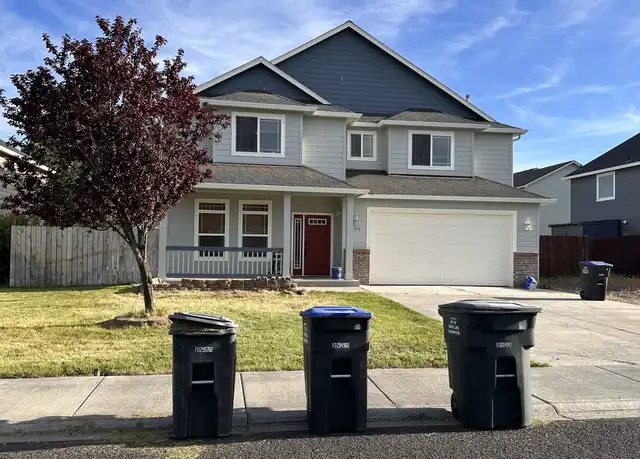 Property at 3808 Lakeport Ln, Moses Lake, WA, 98837, 5 beds, 2.5 baths, [object Object]