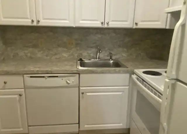 Property at 980 Main St Unit 121, Woburn, MA, 01801, 1 bed, 1 bath, [object Object]